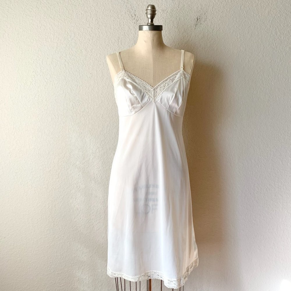 Vintage VANITY FAIR Womens Slip Dress Nightgown Ivory